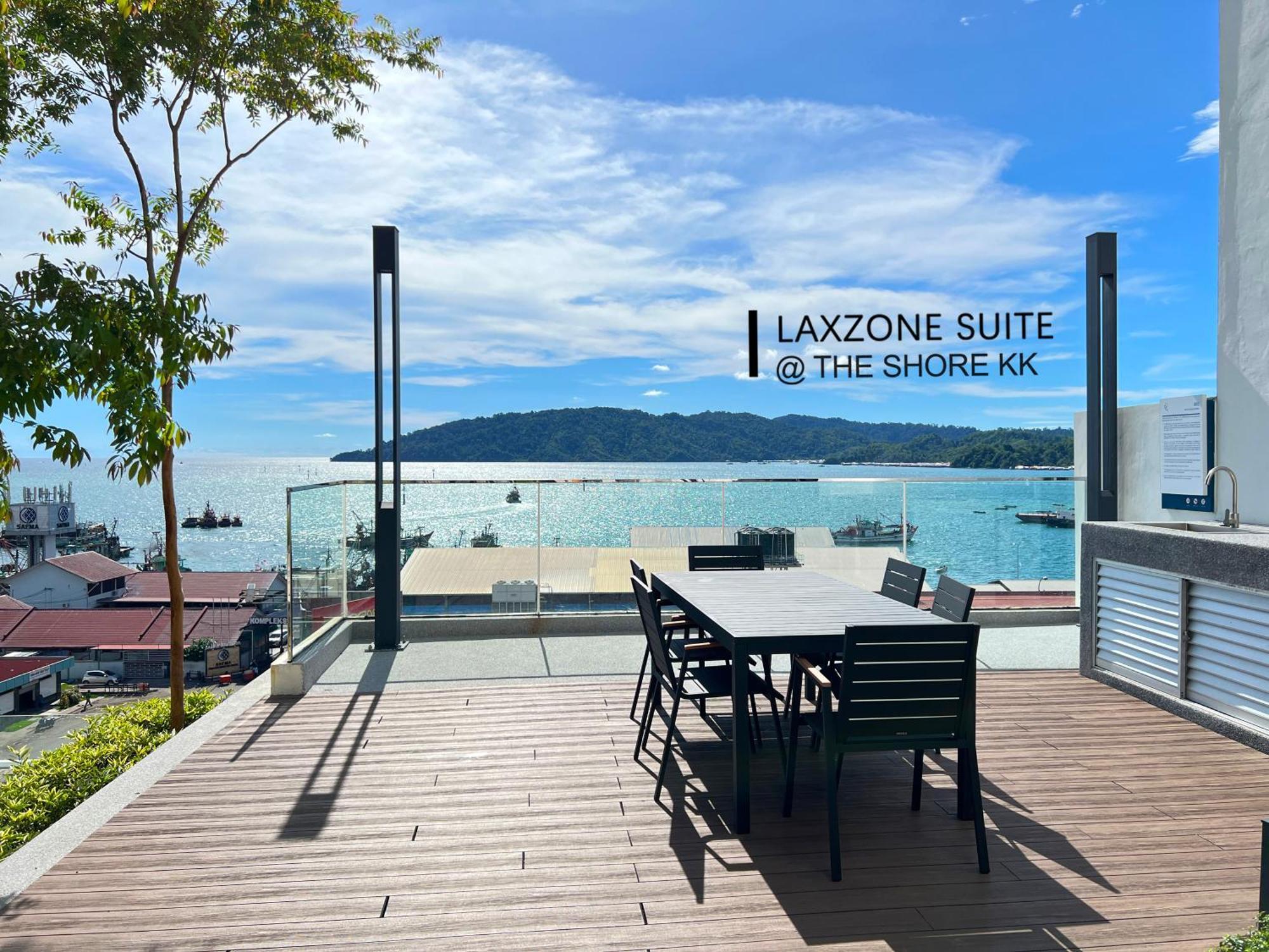 The Shore Cbd Kota Kinabalu By Laxzone Suite Exteriör bild