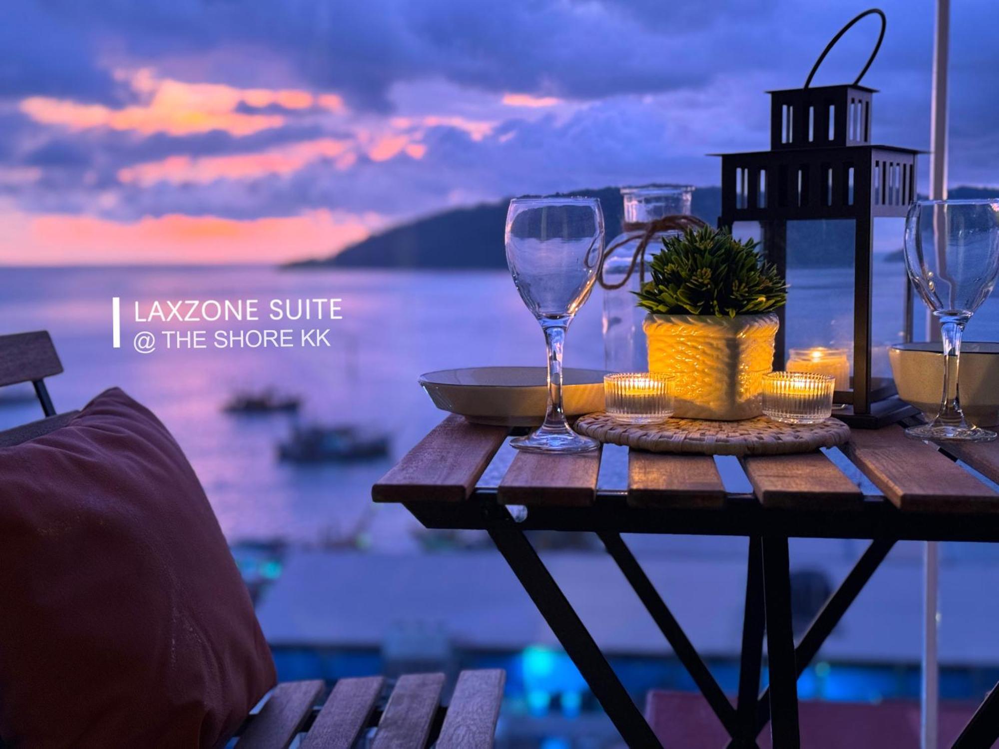 The Shore Cbd Kota Kinabalu By Laxzone Suite Exteriör bild