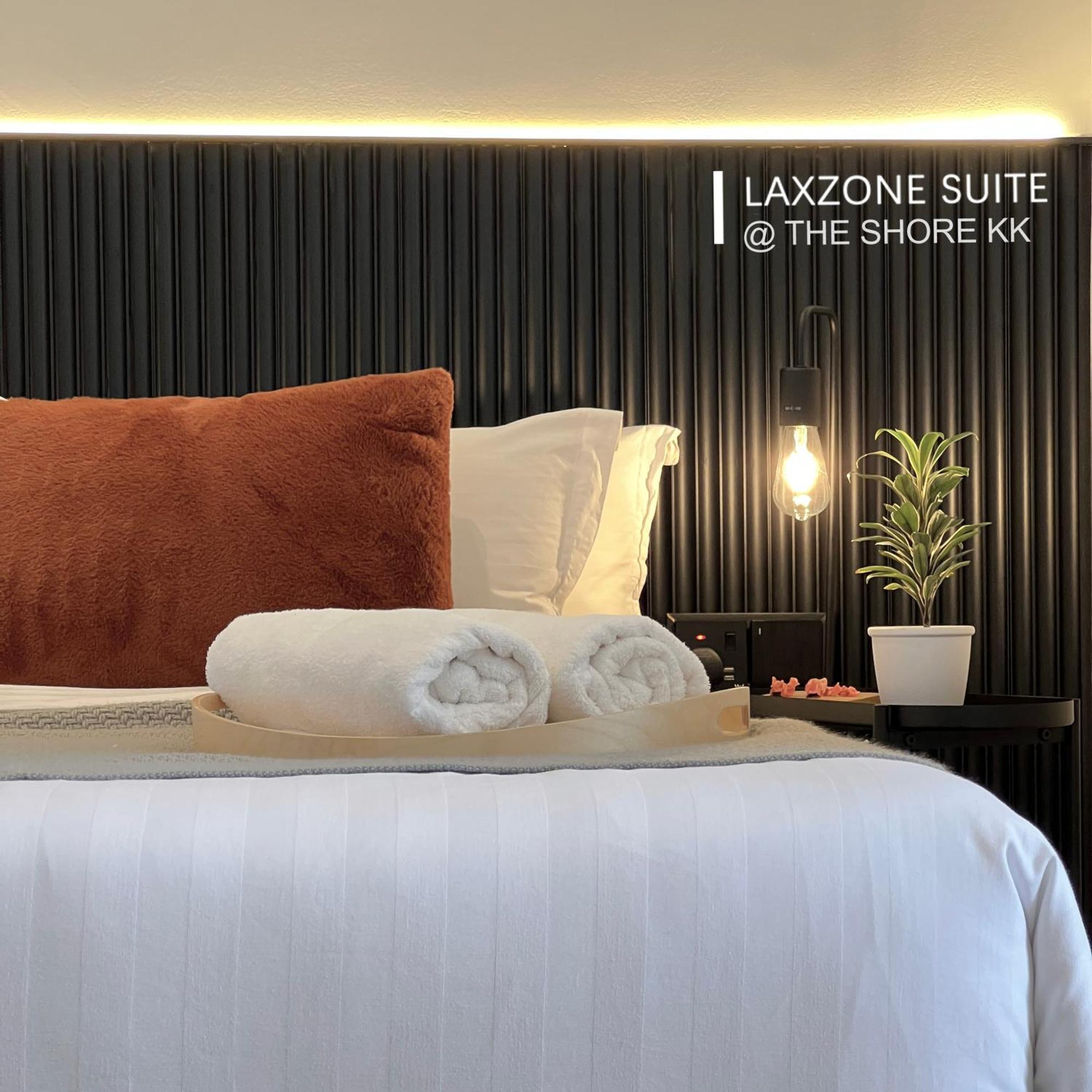 The Shore Cbd Kota Kinabalu By Laxzone Suite Rum bild