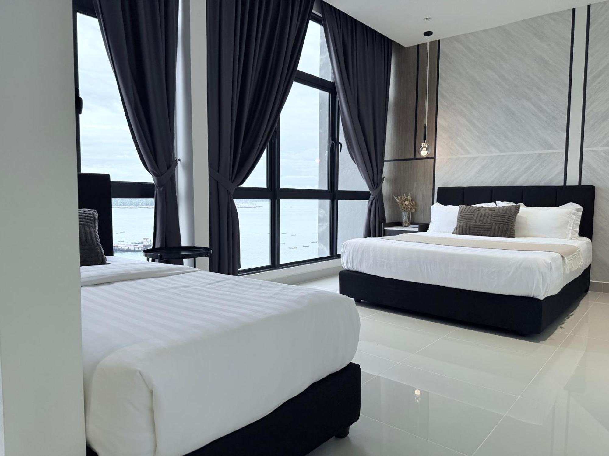 The Shore Cbd Kota Kinabalu By Laxzone Suite Exteriör bild